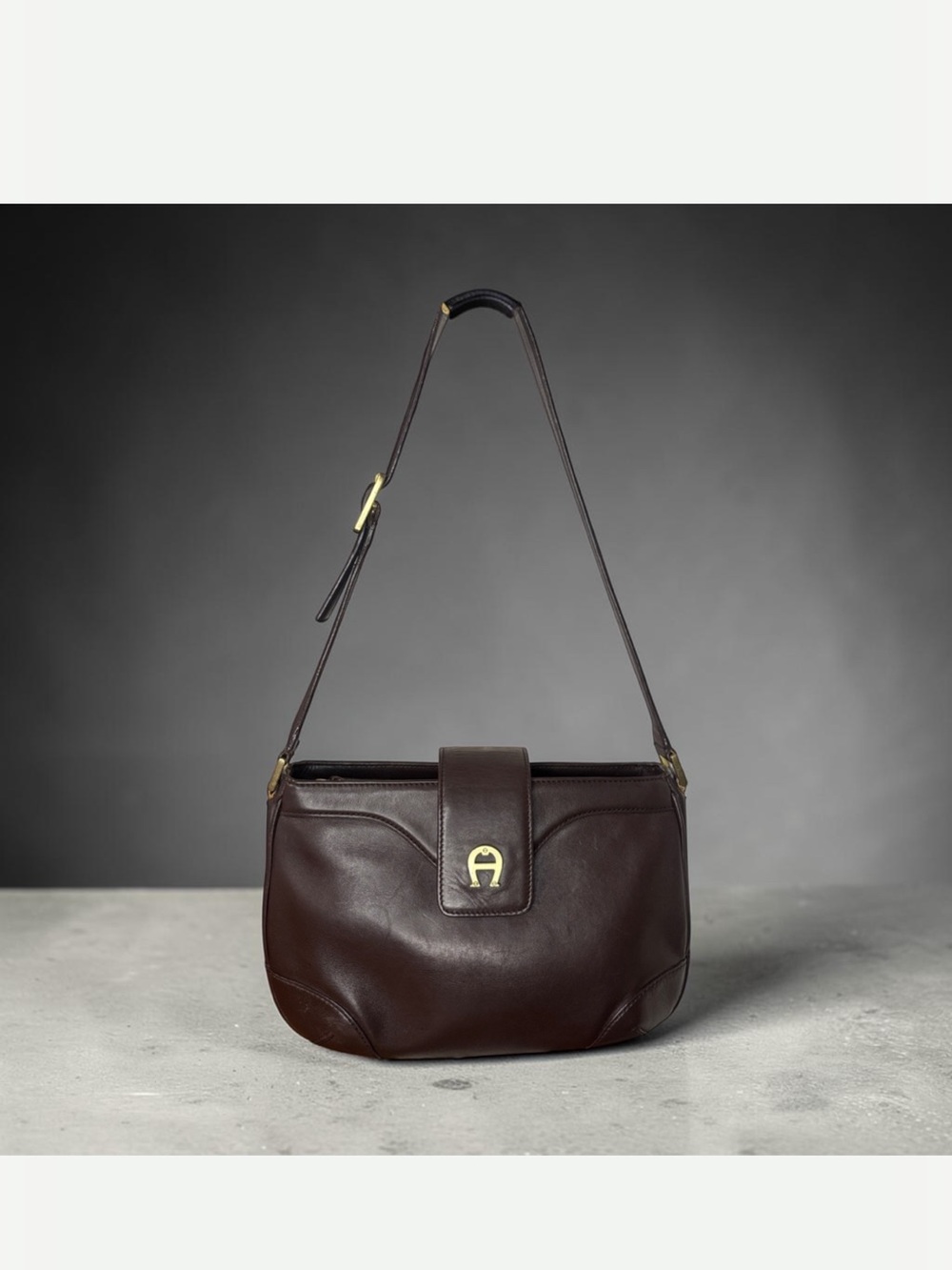Etienne Aigner Dark chocolate Brown Leather Shoulder Bag EUC